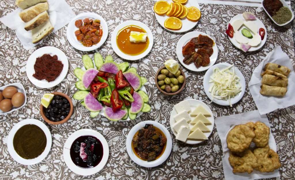 en iyi kahvaltı restoranı, nirvana kahvaltı, çiçekliköy en iyi kahvaltı salonu